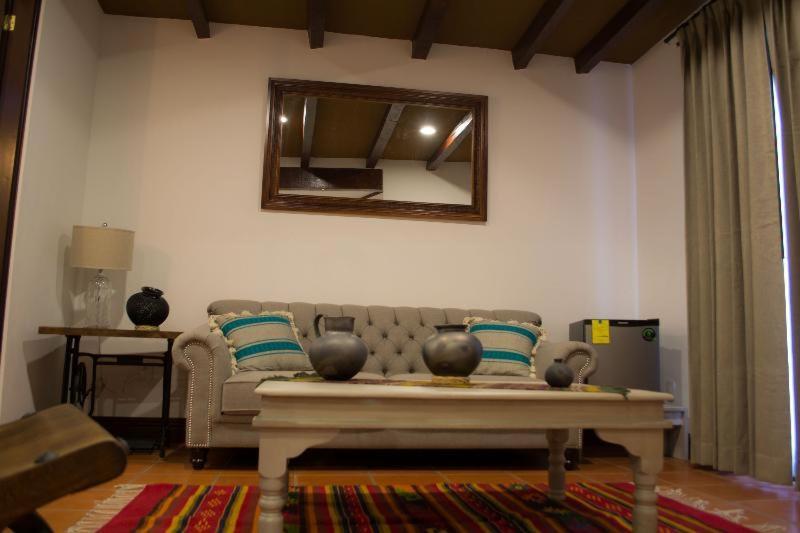 Casa De Adobe Gallery & Luxury Boutique 오아하카주 객실 사진